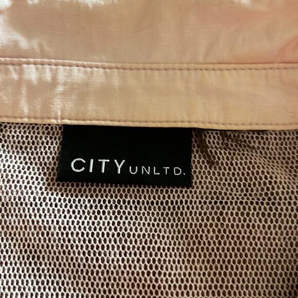 CITY UNLTD Blush Pink Mesh Blouse Size Small Button Front Short Sleeves - Picture 5 of 8